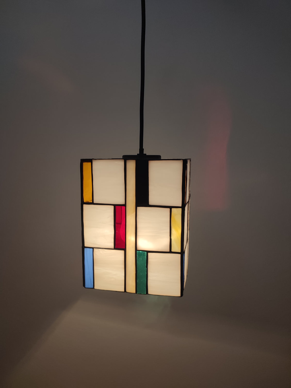 Quando a arte de Mondrian encontra o conceito Tiffany