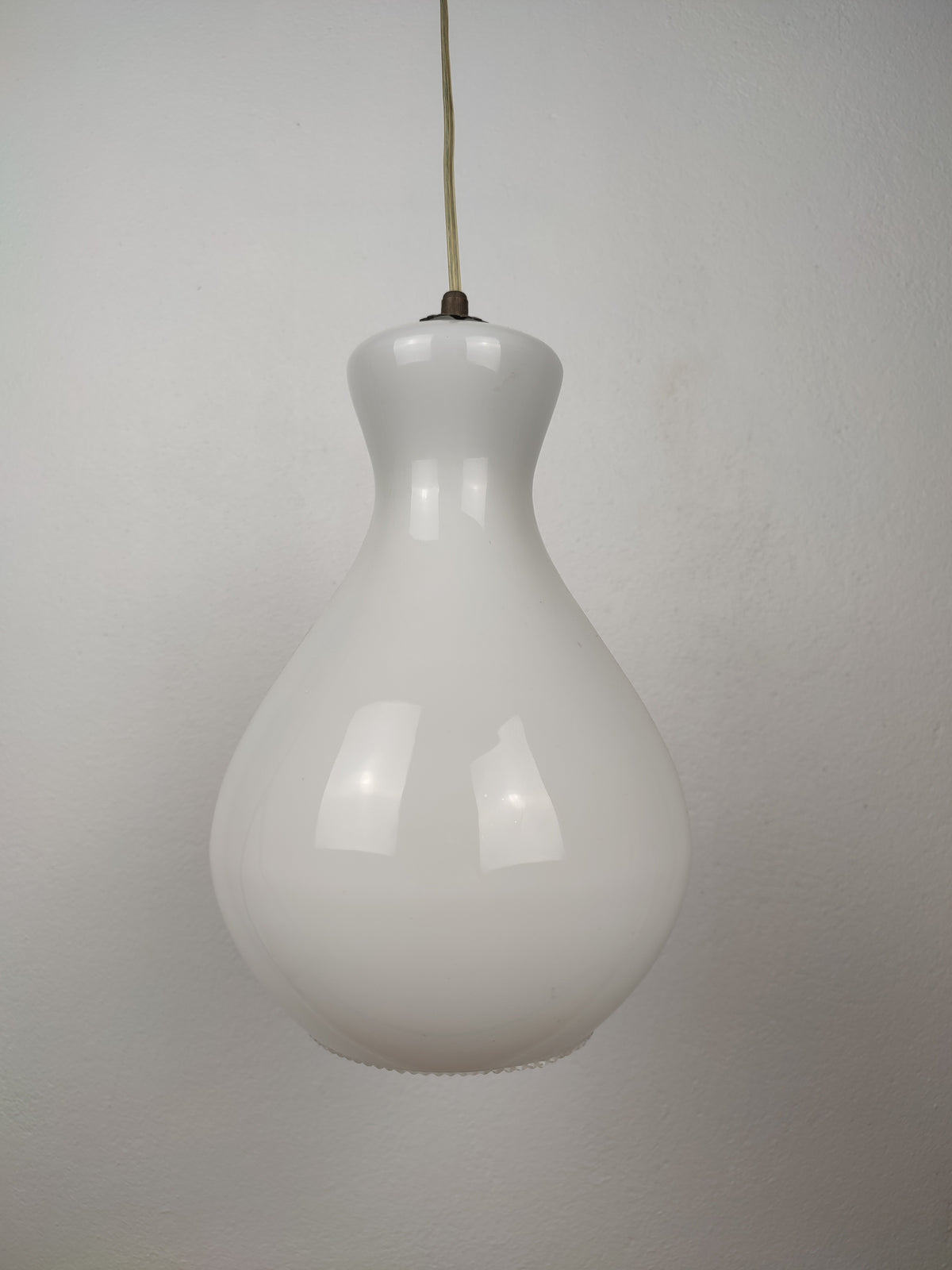 Candeeiro Pendente vintage em Vidro Opalino - Anos 60/70