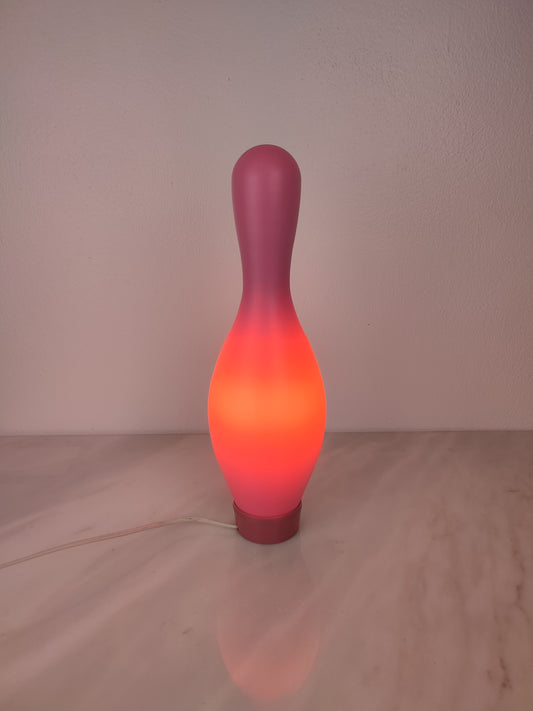 Candeeiro de mesa, Knock-Off de Josh Owen para a Bozart, 2002