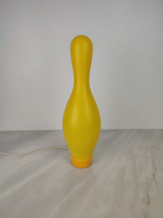 Candeeiro de mesa "Knock-Off" – Josh Owen para Bozart