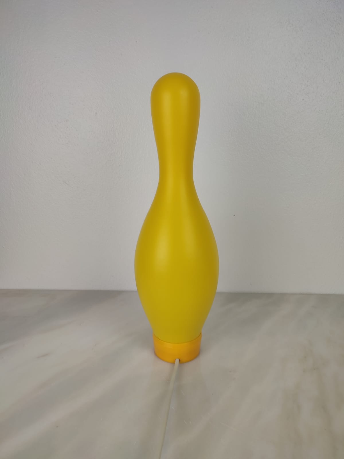 Candeeiro de mesa "Knock-Off" – Josh Owen para Bozart
