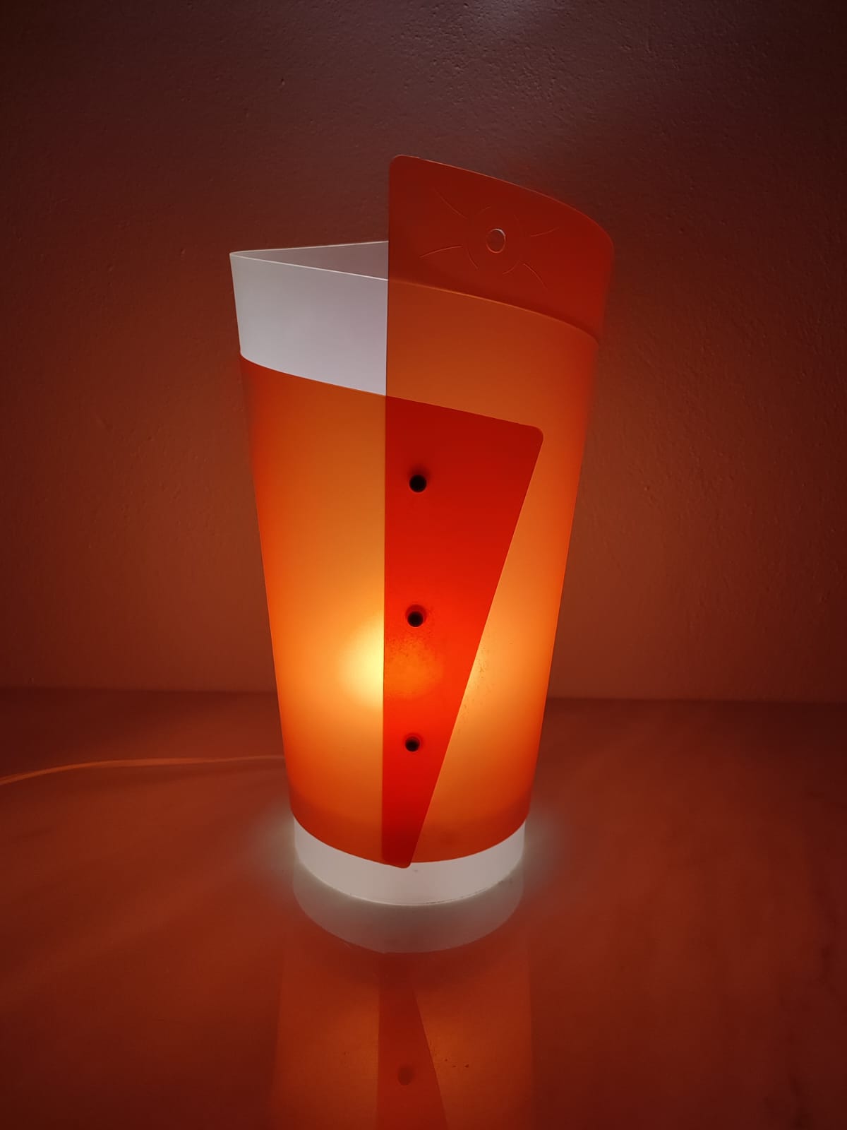 Candeeiro de mesa "Energy Light" desenhado por Samuel Parker para a Slamp - 1980's