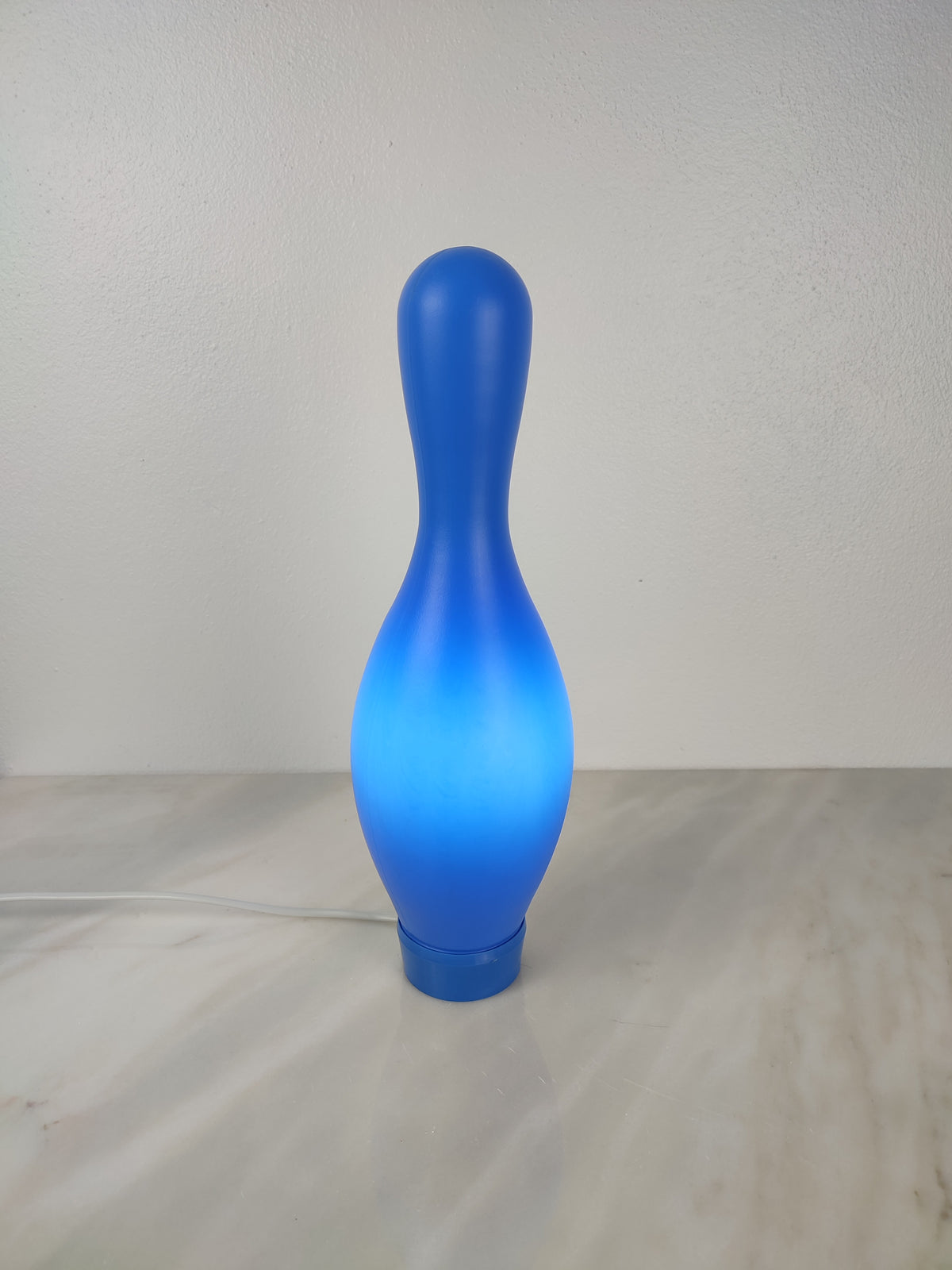 Candeeiro de mesa, Knock-Off de Josh Owen para a Bozart, 2002