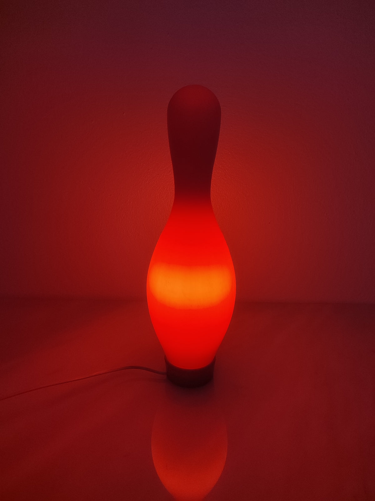 Candeeiro de mesa, Knock-Off de Josh Owen para a Bozart, 2002